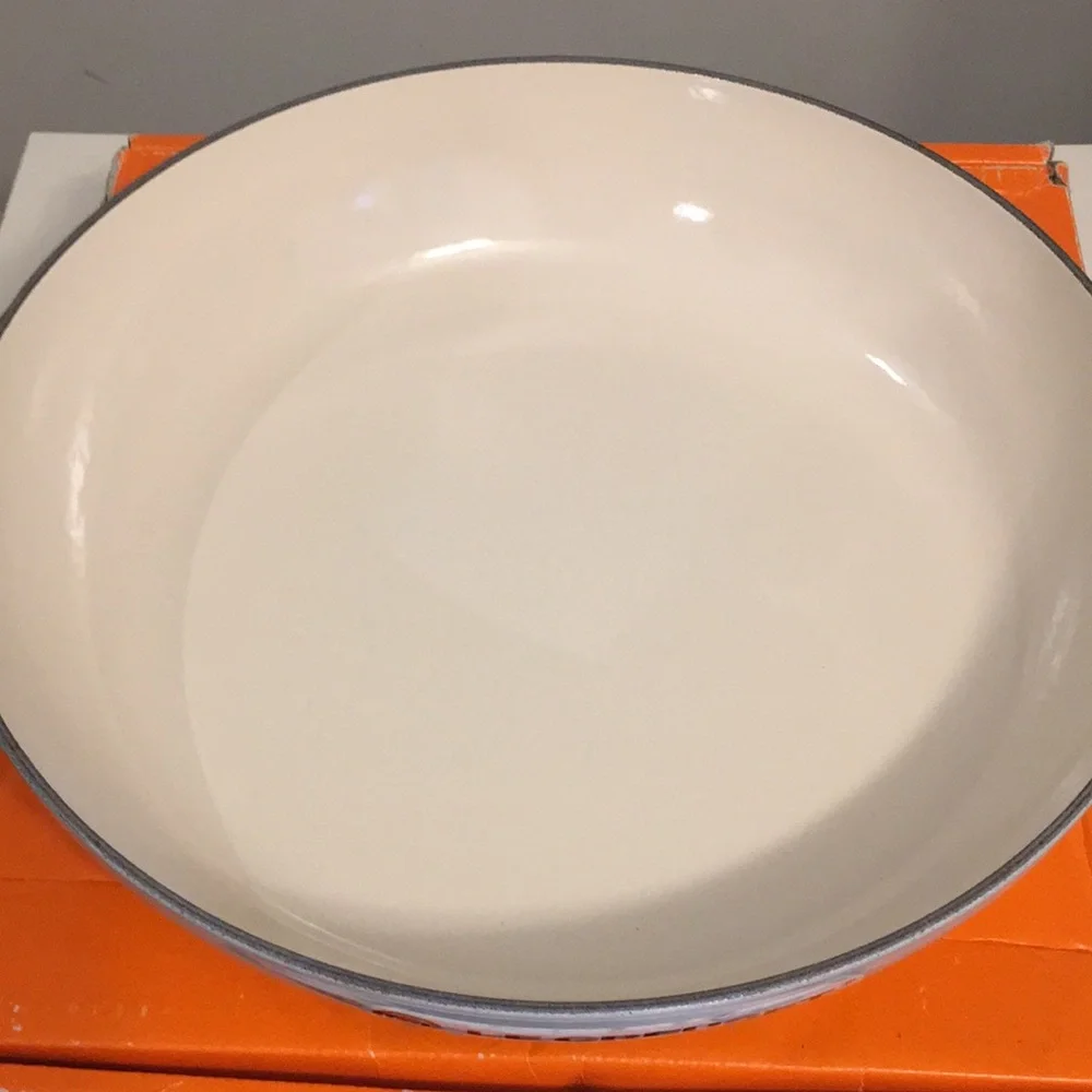 Le Creuset brand new